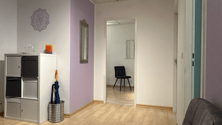 Praxis Gertigstraße Eingangsbereich und Wartezimmer